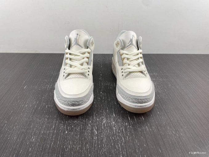 Ivory Jordan Air Craft FJ9479-100 3 0728
